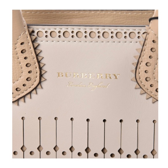 Burberry Brogue Banner Tote. Exclusive to Selfridges London and Neiman Marcus - Picture 7 of 11